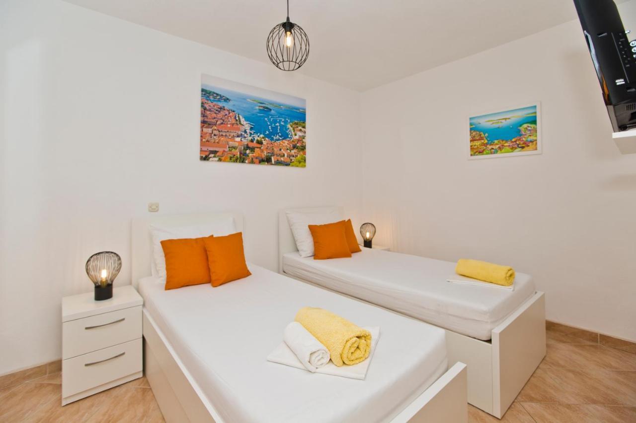 Apartment Zara Hvar Town Extérieur photo
